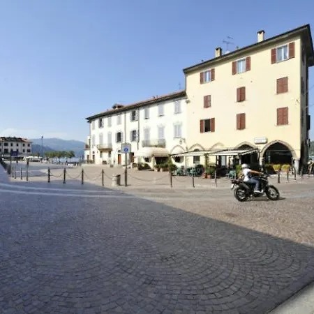 Sleeps 2 Pool Appartement