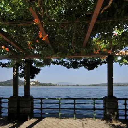 Sleeps 2 Pool Apartment Meina
