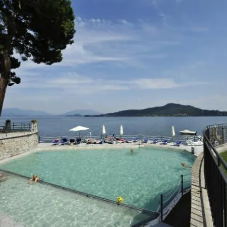 Appartement Sleeps 2 Pool Meina