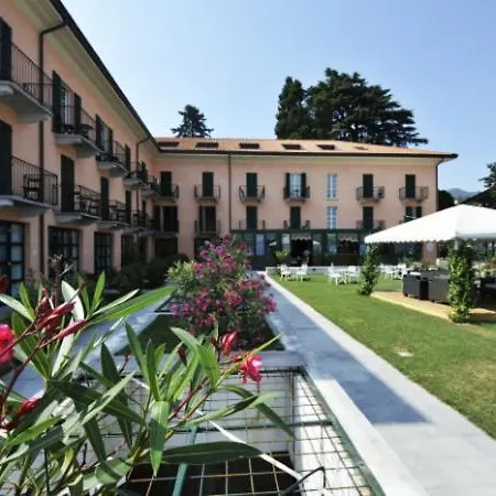 Sleeps 2 Pool Appartement